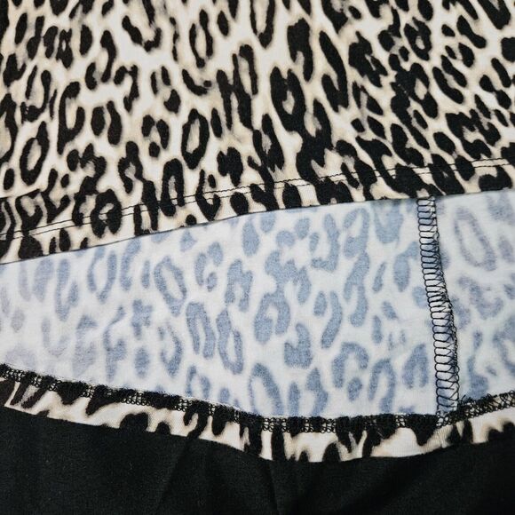 Cable and Gauge Womens Top Multi-Color Size Medium Viscose Blend Long Sleeve - Picture 11 of 12